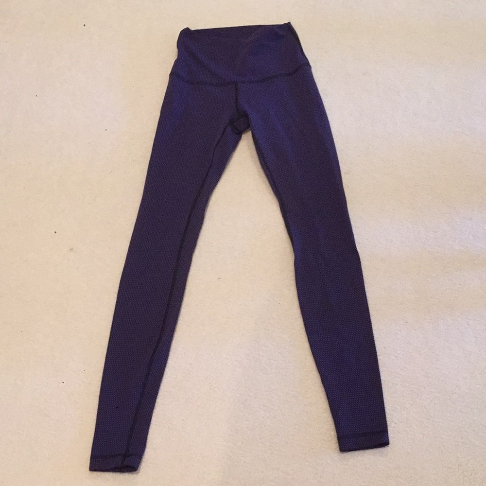 Lululemon leggings size 6